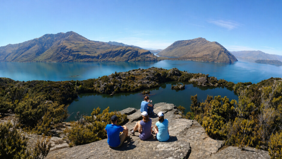 Discover Mou Waho's hidden lake, on the island, on a lake