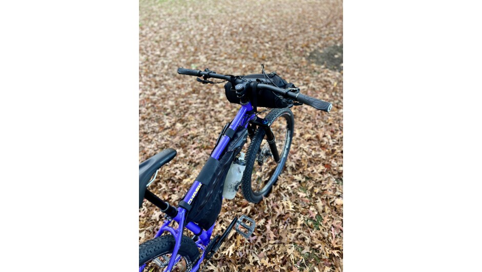 Double drink bottle holders
