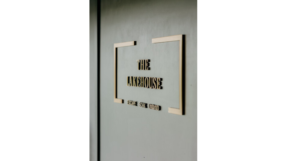 The Lakehouse Retreat signage