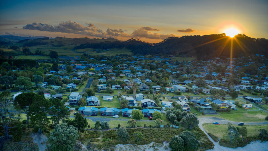 Beachfront Baches |  Tasman Holiday Parks - Hahei Beach