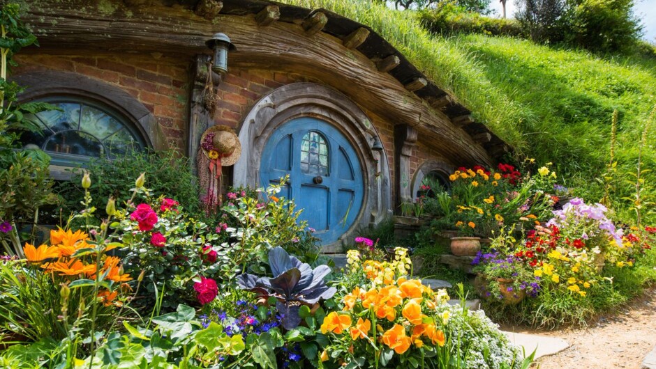 Hobbiton Movie Set