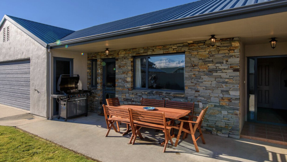 Mount Iron Magic - Wānaka Holiday Home
