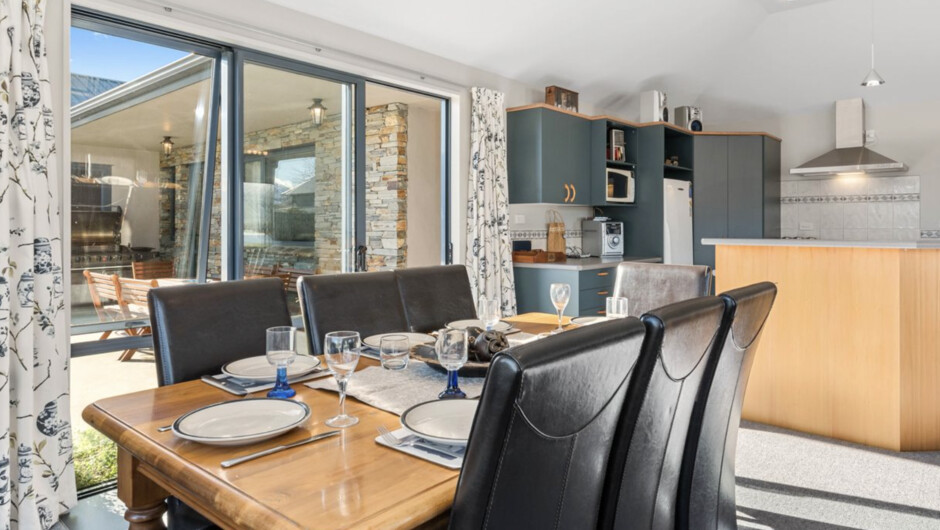 Mount Iron Magic - Wānaka Holiday Home