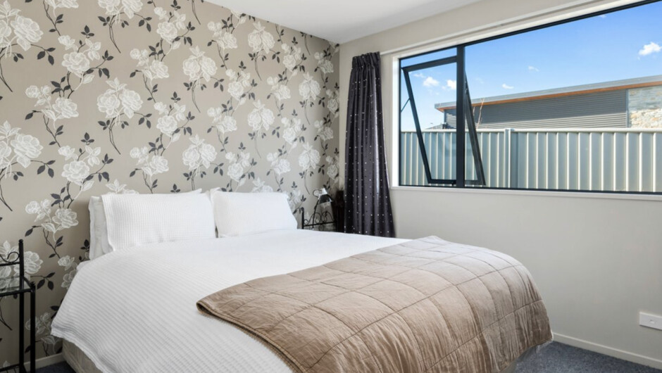 Mount Iron Magic - Wānaka Holiday Home