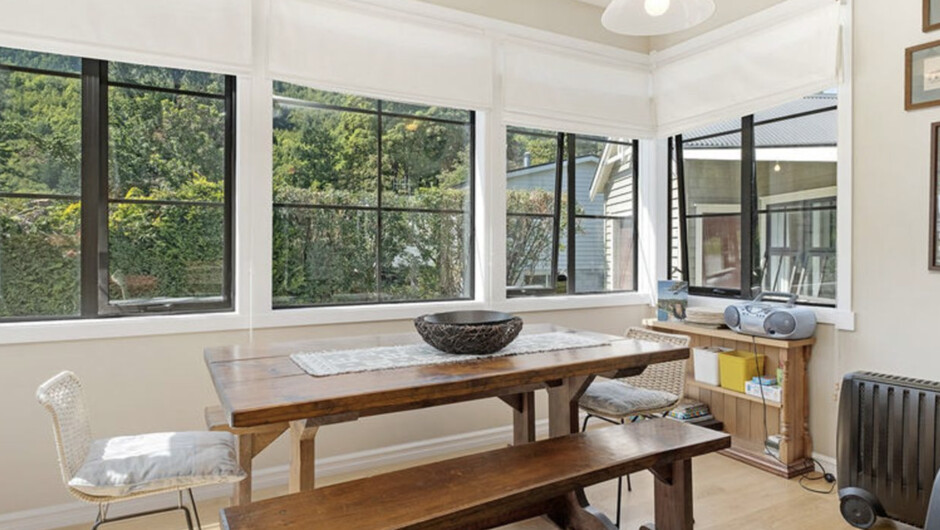 Lavender Country Cottage - Arrowtown Holiday Home