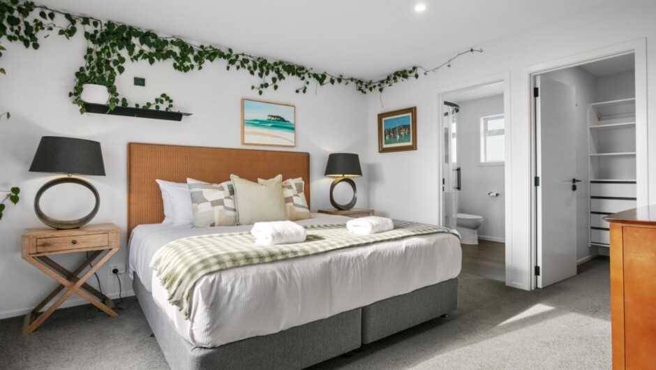 Hilltop Haven - Whangamatā