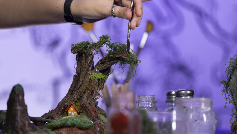 Shape and sculpt with simple but versatile materials like cardboard, foil and collected treasures