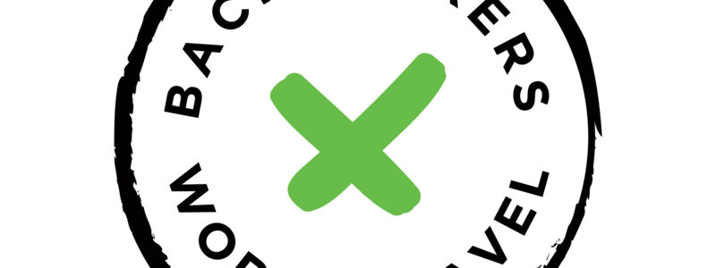 Backpackers World PNG logo 09 circle large_0.png