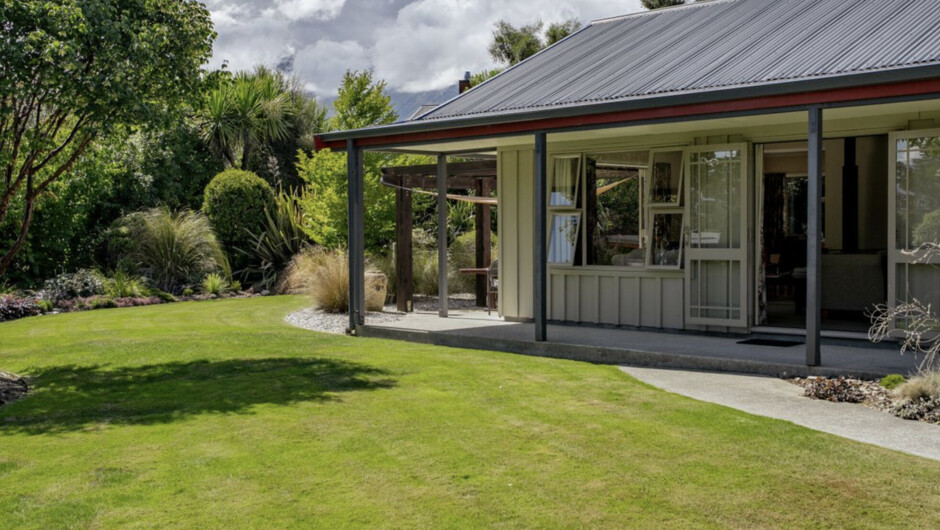 Lake Hāwea Hideaway - Lake Hāwea Holiday Home