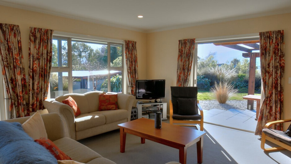 Lake Hāwea Hideaway - Lake Hāwea Holiday Home