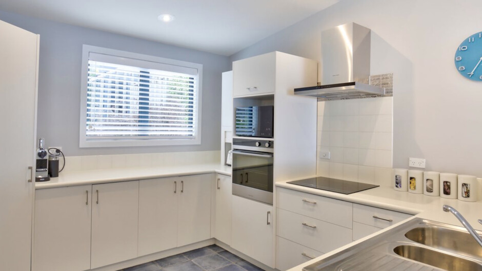 Central Water Views - Queenstown Holiday Townhouse
