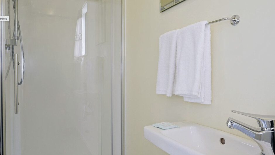 Glendhu Station Cottage - Glendhu Bay Holiday Home
