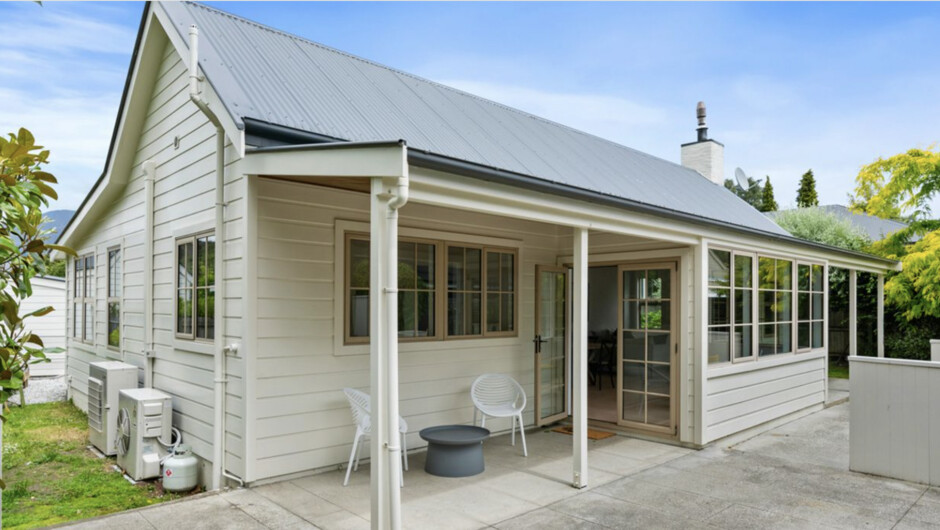 Gold Rush Cottage - Arrowtown Holiday Home