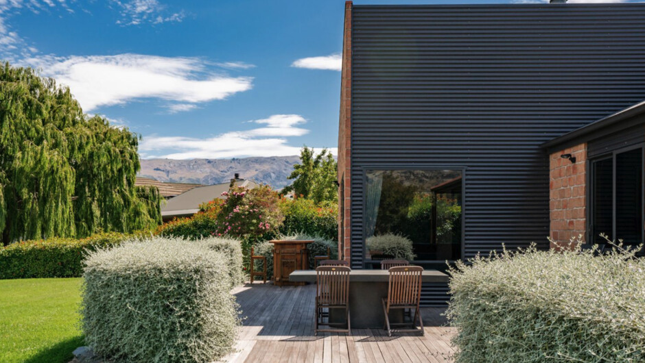 Edgewater Escape - Cromwell Holiday Home