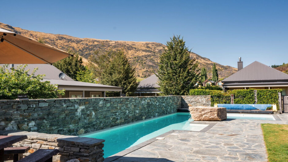 Cardrona Cottage - Cardrona Holiday Home