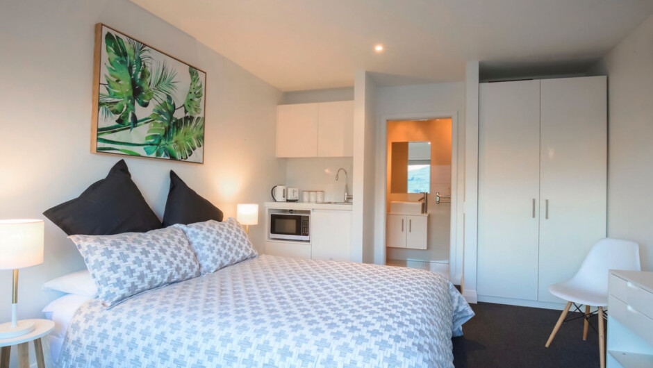 Hensman Haven - Queenstown Holiday Home