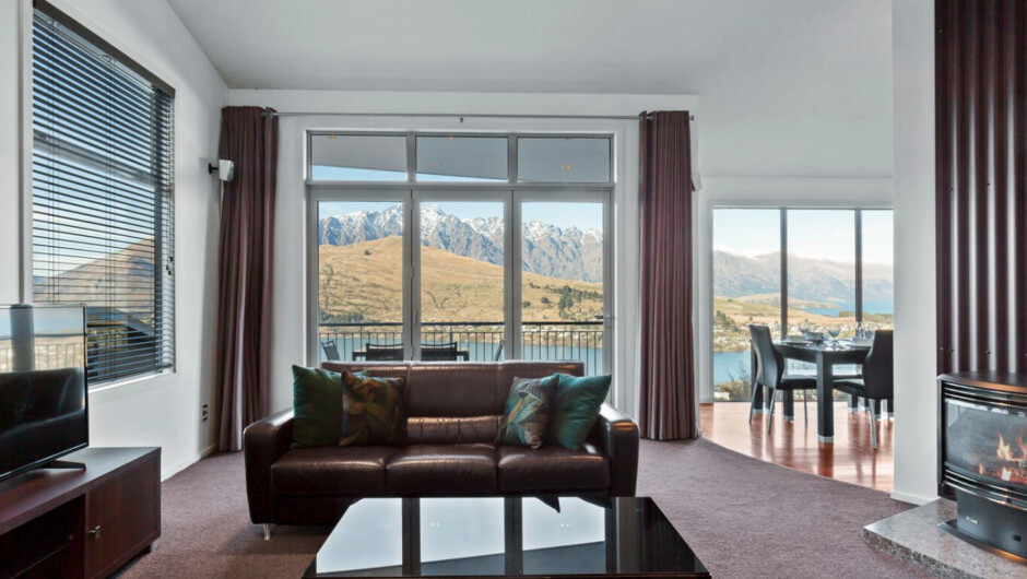 Paradise Peaks - Queenstown Holiday Home