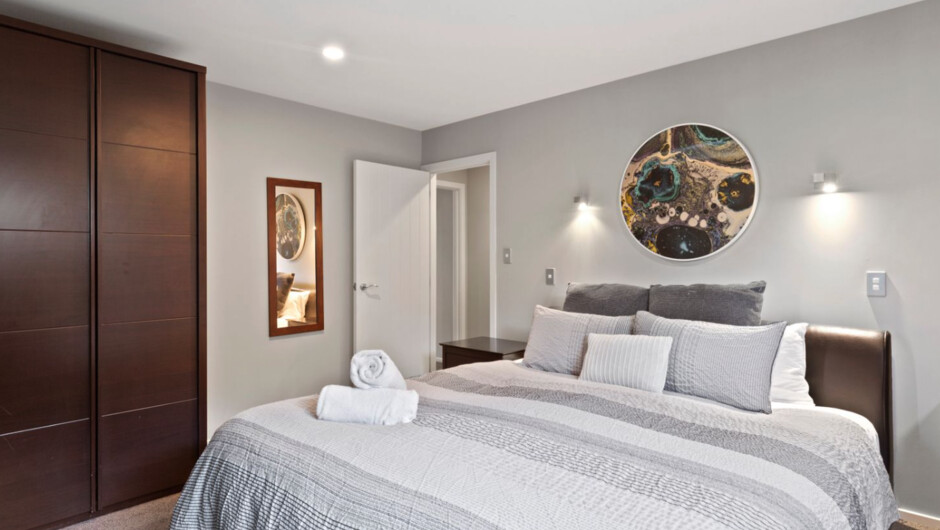 Paradise Peaks - Queenstown Holiday Home