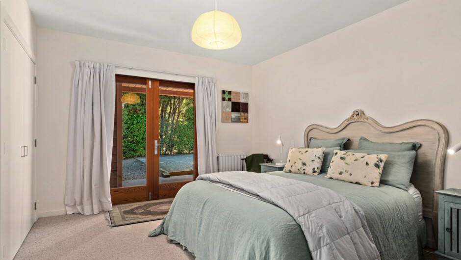 Hāwea Lakehouse - Lake Hāwea Holiday Home