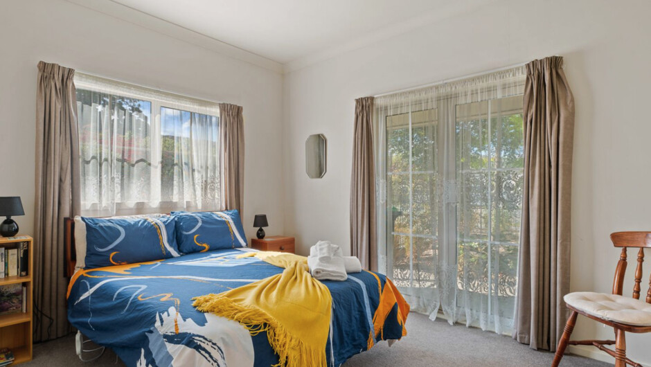 Green Oasis - Cromwell Holiday Home