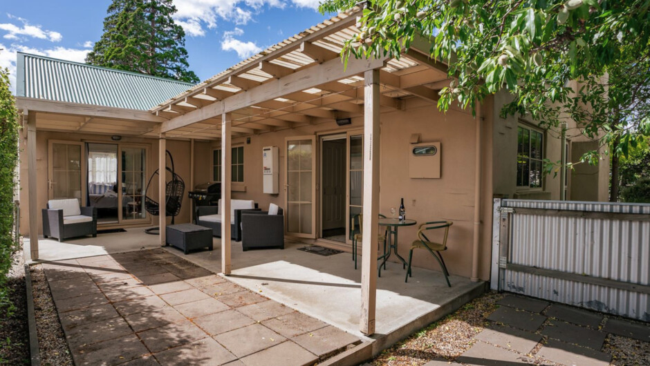 Green Oasis - Cromwell Holiday Home