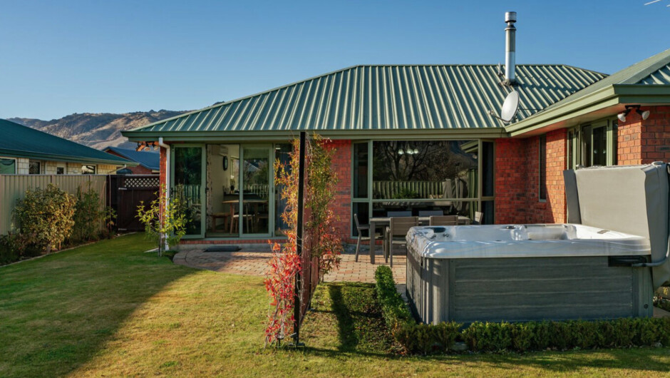 Fenwick - Cromwell Holiday Home