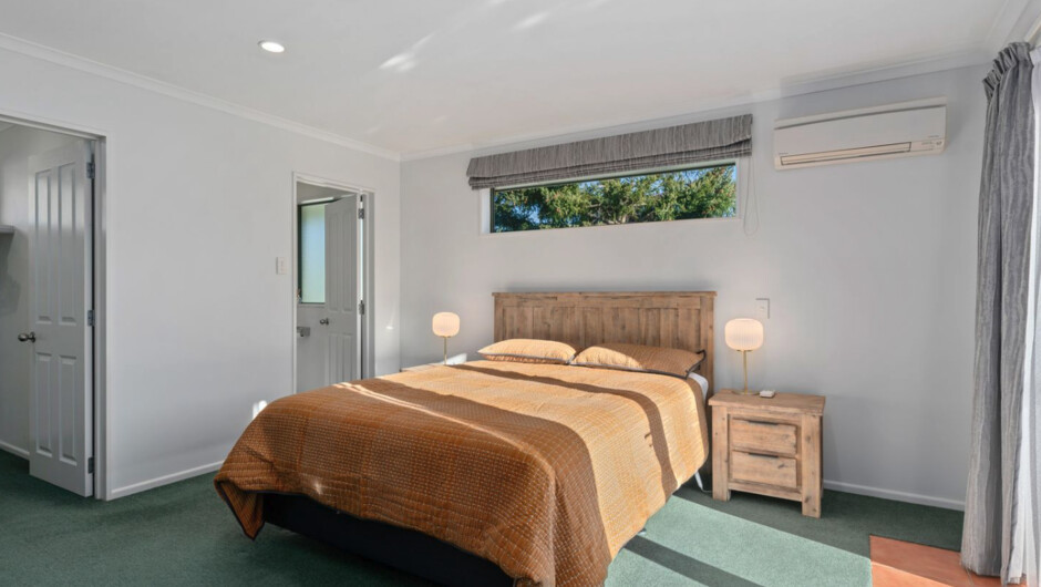Fenwick - Cromwell Holiday Home