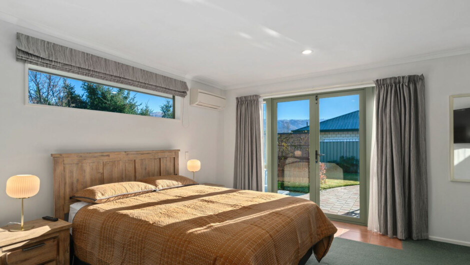 Fenwick - Cromwell Holiday Home