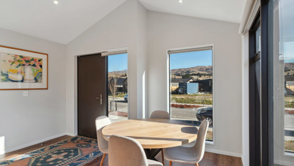 Magnum Escape - Cromwell Holiday Home