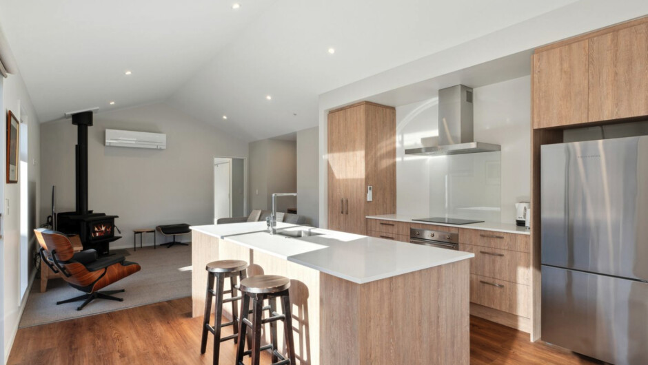 Magnum Escape - Cromwell Holiday Home