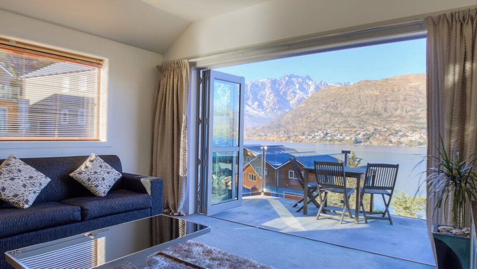 Alpine Vista - Queenstown Holiday Home