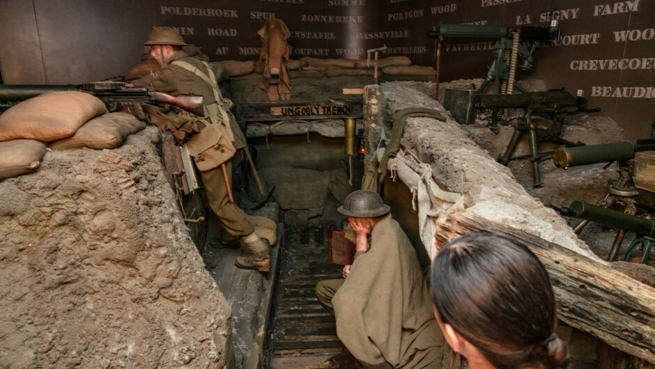 Life-like displays bring military history to life, capturing everything from the intensity of battle to the quieter moments experienced by soldiers in the trenches.