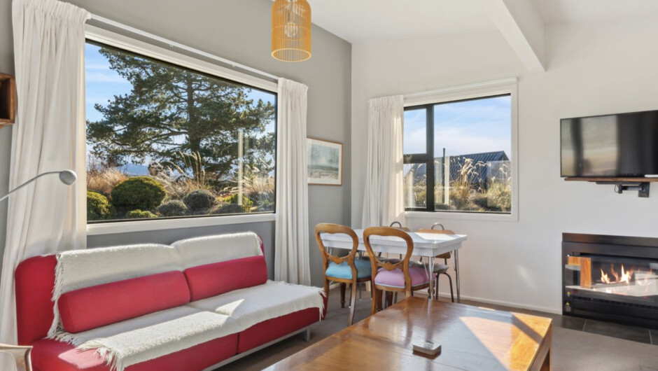 Olive Cottage - Cromwell Holiday Home