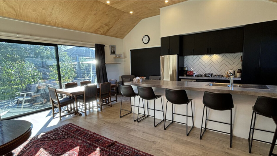 Pedal and Play - Cromwell Holiday Home