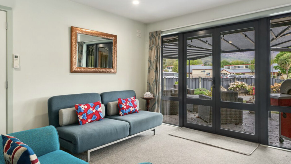 Greenways Escape - Cromwell Holiday Home