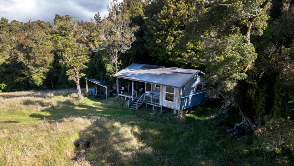 Bordering Te Papa-Kura-o-Taranaki, the Hut is peaceful and tranquil