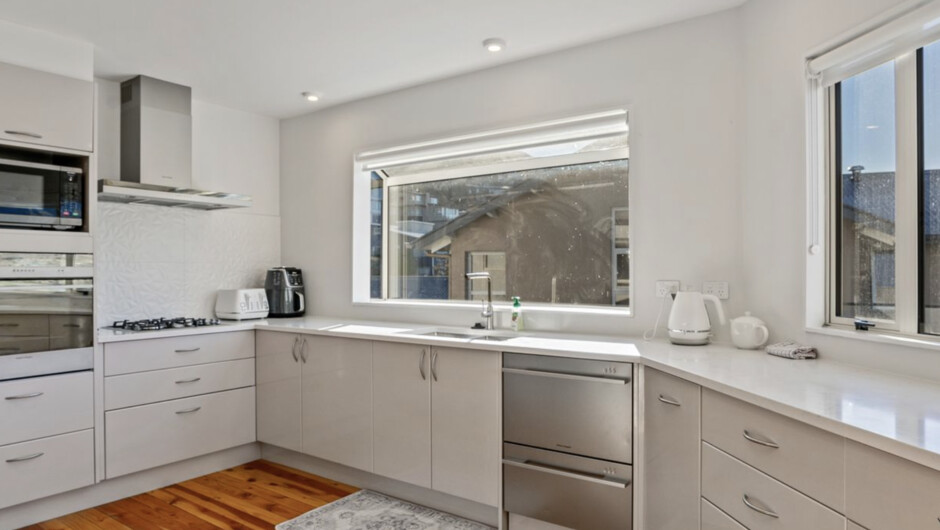 Hensman House - Queenstown Holiday Home