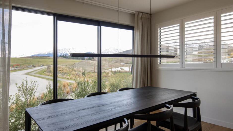 Golfers and Skiers Retreat - Jacks Point Home