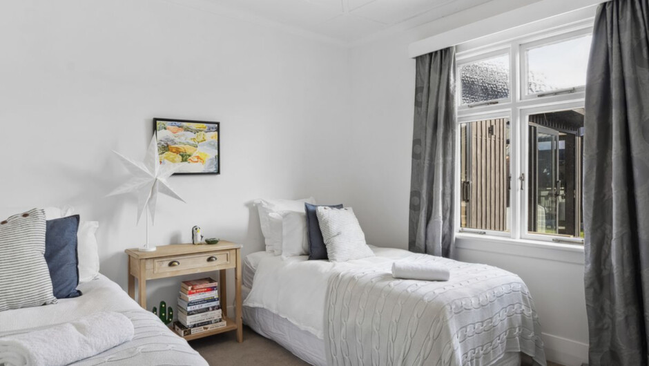 Lakeside Retreat - Cromwell Holiday Home