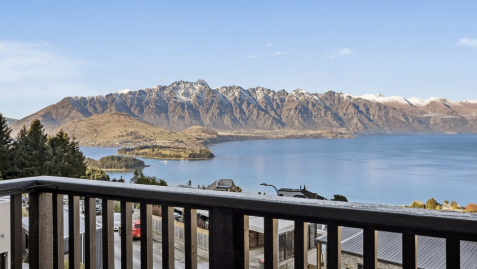 Alpine Luxe - Queenstown Holiday Home