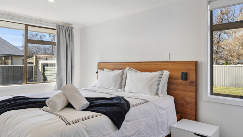 Antimony Retreat - Cromwell Holiday Home