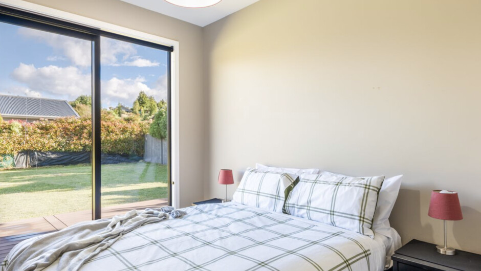 Hāwea Horizon - Lake Hāwea Holiday Home