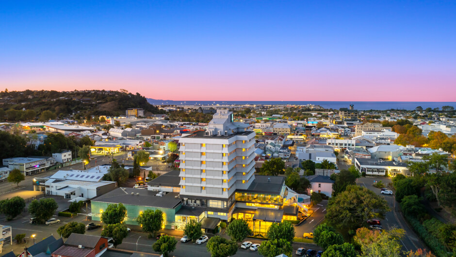 Rutherford Hotel Nelson outside view dawn