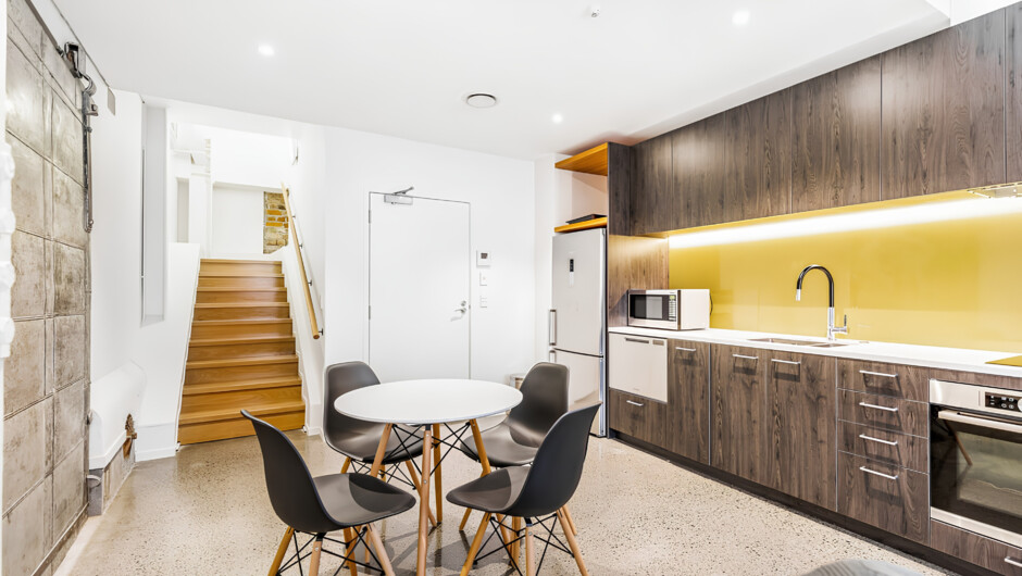 Two-level 1-bedroom apartment for leisure stay and corporate accommodation