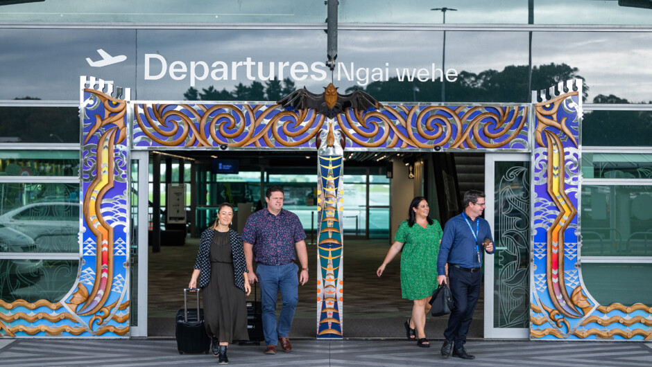 Hamilton Airport: Departures/Arrivals