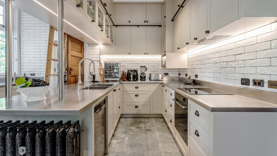 Commercial back of house kitchen for private dining and events