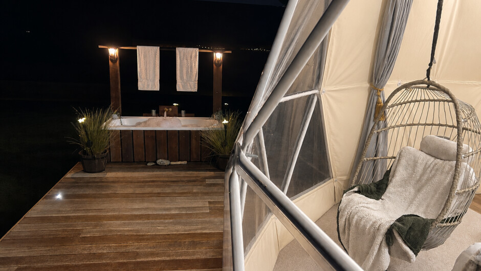 Comfort outside or inside the dome