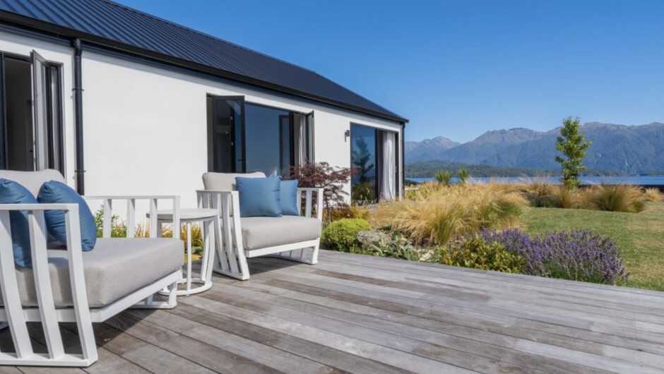Lake House - Te Anau Holiday Home