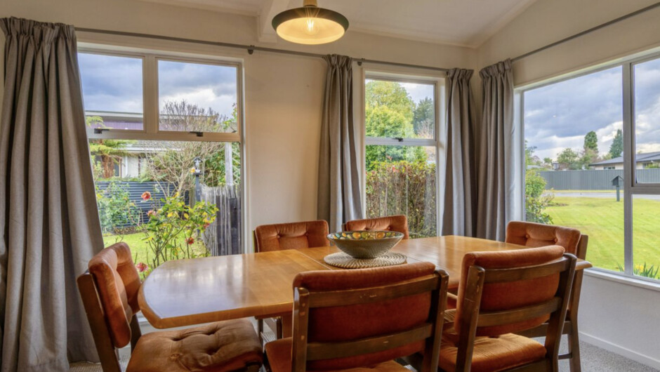 27 on Henry - Te Anau Holiday Home
