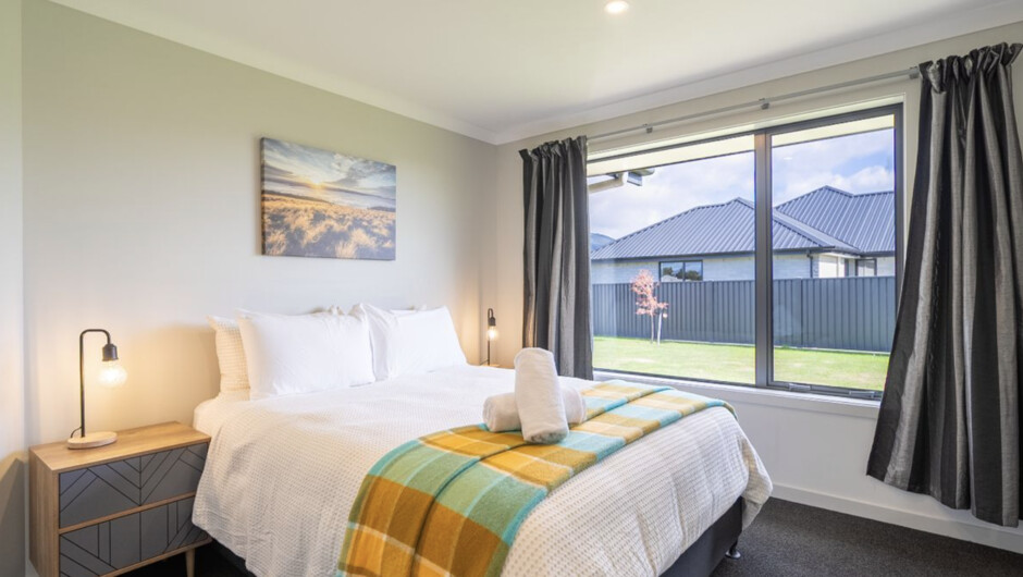 Mountainview Escape - Te Anau Holiday House